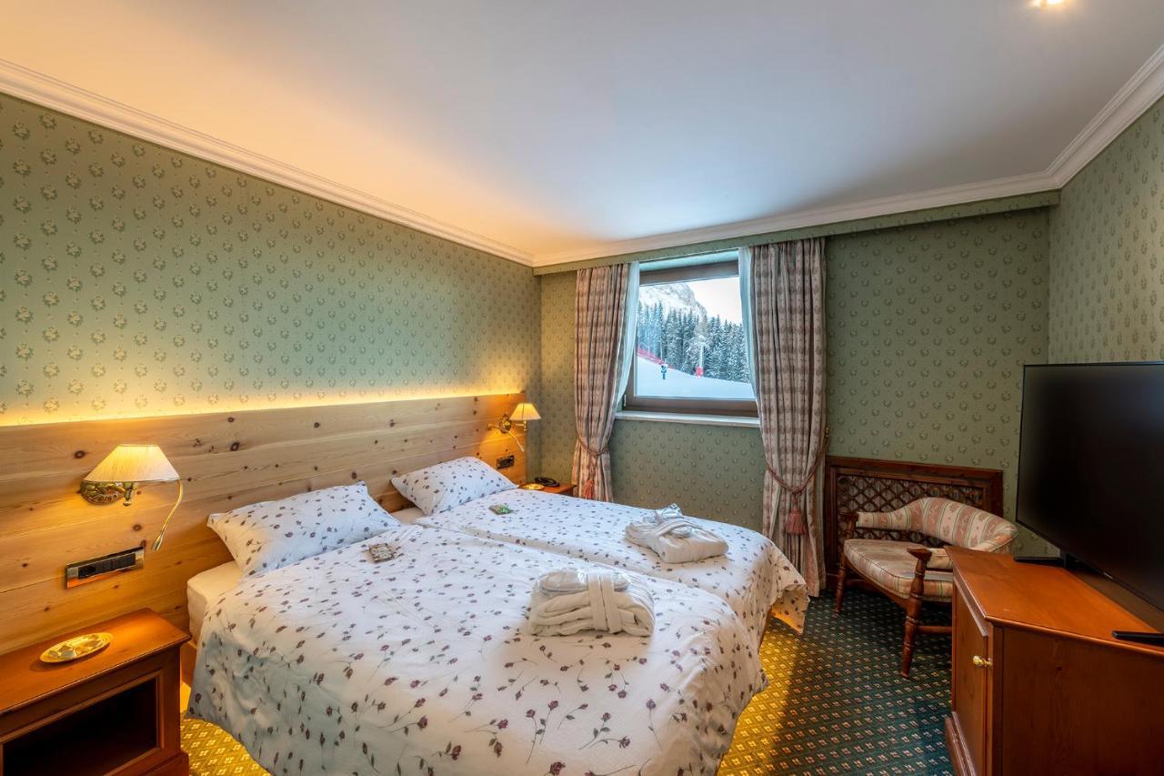 Hotel Sochers Club Сельва-ди-Валь-Гардена Экстерьер фото