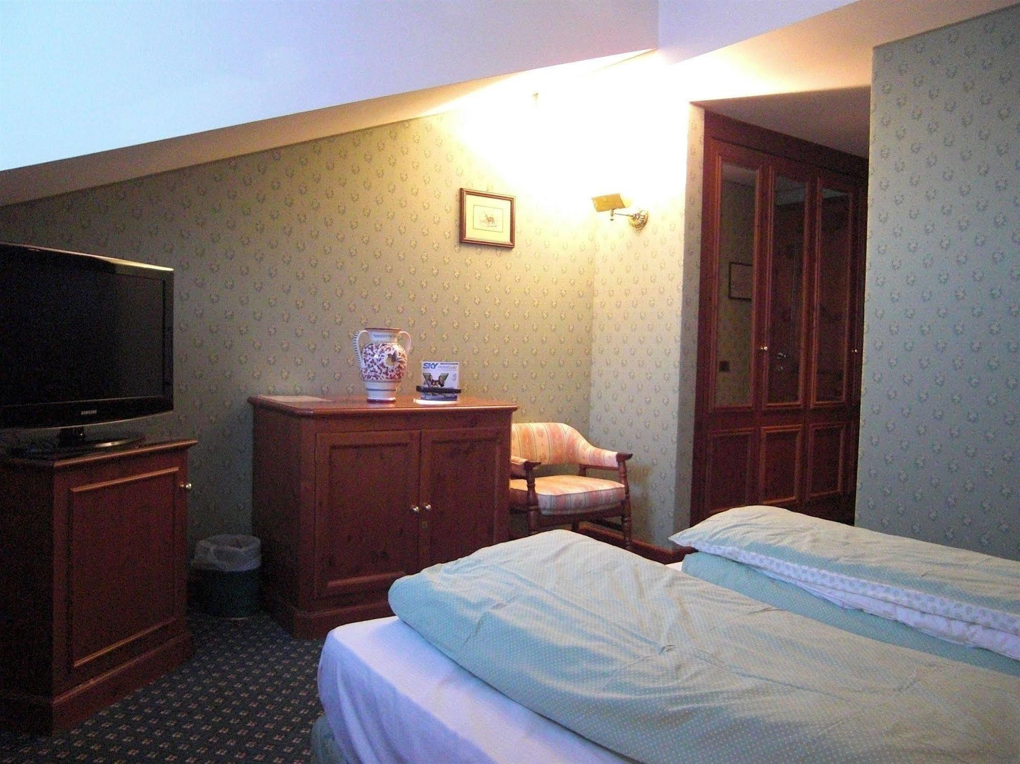 Hotel Sochers Club Сельва-ди-Валь-Гардена Экстерьер фото